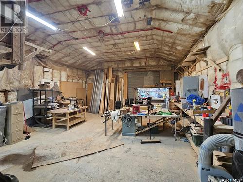 306 West 1St Street, Alida, SK - Indoor