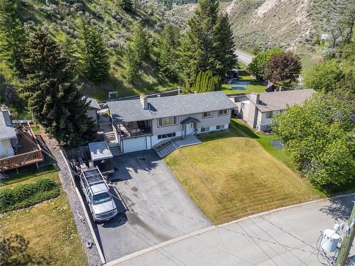 5121 Crawford Place, Kamloops, BC - Outdoor
