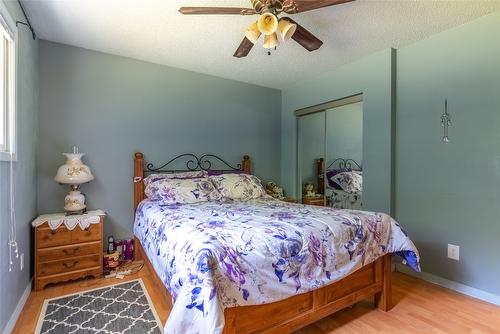 5121 Crawford Place, Kamloops, BC - Indoor Photo Showing Bedroom