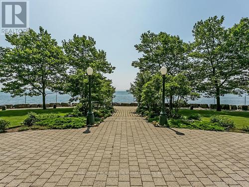 605 - 2190 Lakeshore Road, Burlington, ON - Outdoor