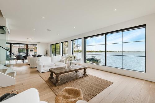 Salon - 21 Prom. St-Louis, Notre-Dame-De-L'Île-Perrot, QC - Indoor Photo Showing Living Room