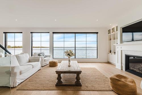 Salon - 21 Prom. St-Louis, Notre-Dame-De-L'Île-Perrot, QC - Indoor Photo Showing Living Room With Fireplace
