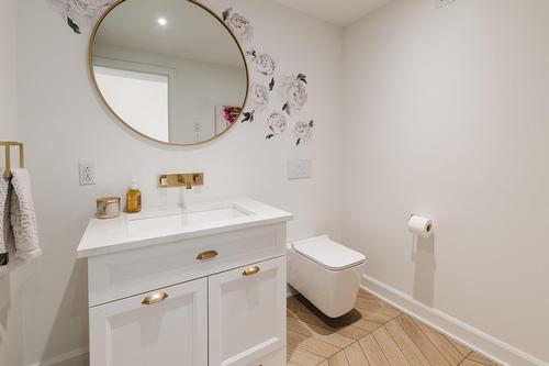 Salle d'eau - 21 Prom. St-Louis, Notre-Dame-De-L'Île-Perrot, QC - Indoor Photo Showing Bathroom