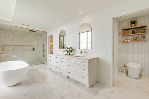 Salle de bains attenante à la CCP - 21 Prom. St-Louis, Notre-Dame-De-L'Île-Perrot, QC - Indoor Photo Showing Bathroom