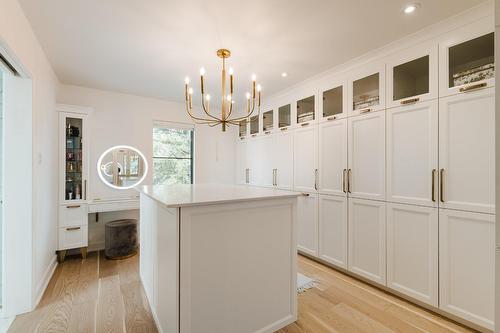 Penderie (Walk-in) - 21 Prom. St-Louis, Notre-Dame-De-L'Île-Perrot, QC - Indoor Photo Showing Other Room