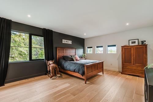 Chambre à coucher - 21 Prom. St-Louis, Notre-Dame-De-L'Île-Perrot, QC - Indoor Photo Showing Bedroom