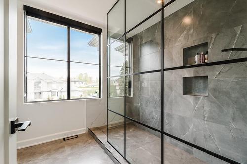 Salle de bains - 21 Prom. St-Louis, Notre-Dame-De-L'Île-Perrot, QC - Indoor Photo Showing Other Room