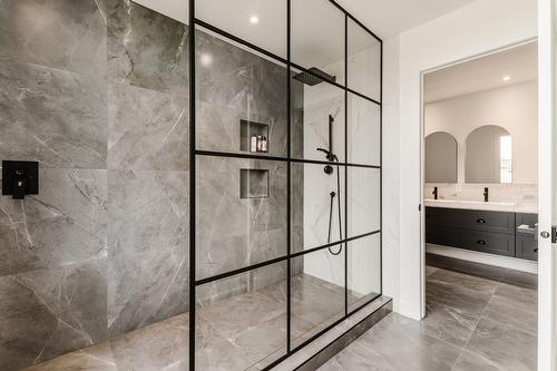 Salle de bains - 21 Prom. St-Louis, Notre-Dame-De-L'Île-Perrot, QC - Indoor Photo Showing Other Room