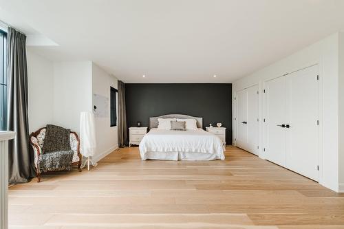 Chambre à coucher - 21 Prom. St-Louis, Notre-Dame-De-L'Île-Perrot, QC - Indoor Photo Showing Bedroom