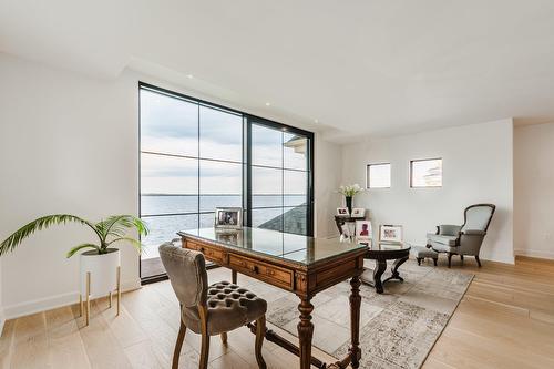 Bureau - 21 Prom. St-Louis, Notre-Dame-De-L'Île-Perrot, QC - Indoor