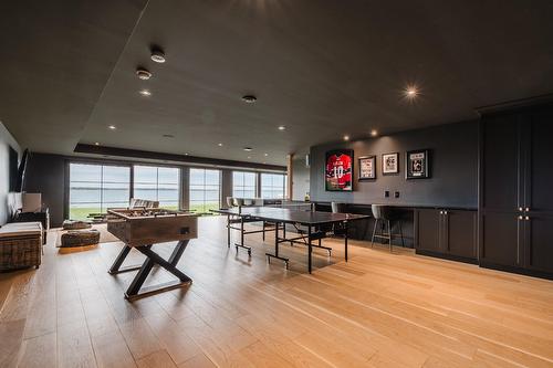 Salle familiale - 21 Prom. St-Louis, Notre-Dame-De-L'Île-Perrot, QC - Indoor Photo Showing Other Room