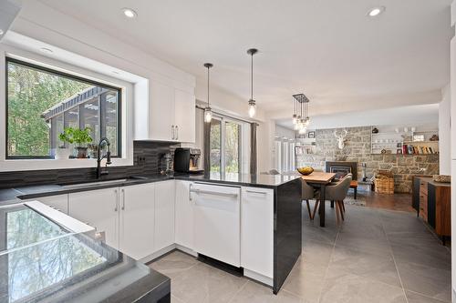 Cuisine - 153 Route 323, Brébeuf, QC - Indoor Photo Showing Kitchen With Upgraded Kitchen