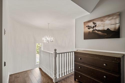 Corridor - 153 Route 323, Brébeuf, QC - Indoor