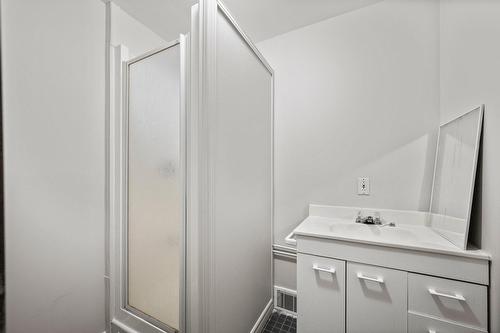 Intergénération - 153 Route 323, Brébeuf, QC - Indoor Photo Showing Bathroom