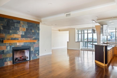 821-21 Dallas Rd, Victoria, BC - Indoor With Fireplace