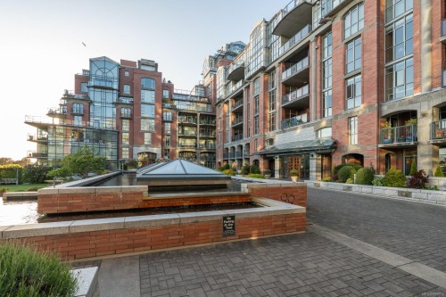 821-21 Dallas Rd, Victoria, BC - Outdoor With Facade