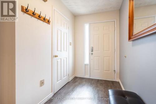 85 Royalvista Drive, Hamilton, ON - Indoor Photo Showing Other Room