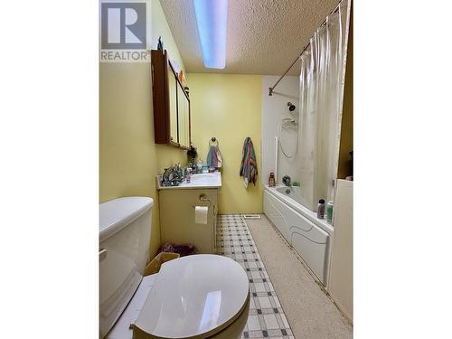5380 Centennial Drive, Terrace, BC - Indoor Photo Showing Bathroom