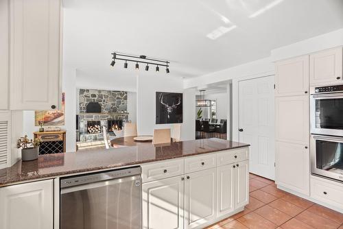 Kitchen - 1037 Ch. Morgan, Saint-Adolphe-D'Howard, QC - Indoor Photo Showing Kitchen