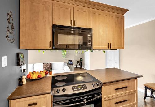 Cuisine - 804-6 Av. Argyle, Saint-Lambert, QC - Indoor Photo Showing Kitchen