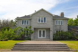 32 Ch. Wallace  Chelsea, QC J9B 1M6