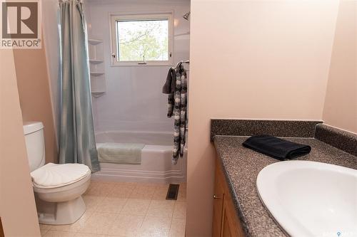 316 8Th Street E, Wynyard, SK - Indoor Photo Showing Bathroom