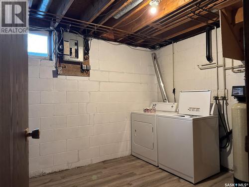 316 8Th Street E, Wynyard, SK - Indoor Photo Showing Laundry Room