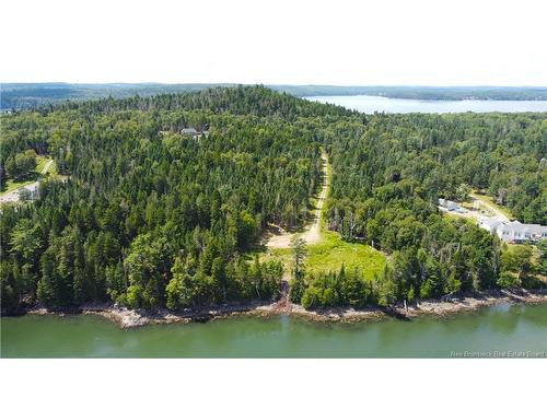 379 Hills Point Rd, Oak Bay, NB 