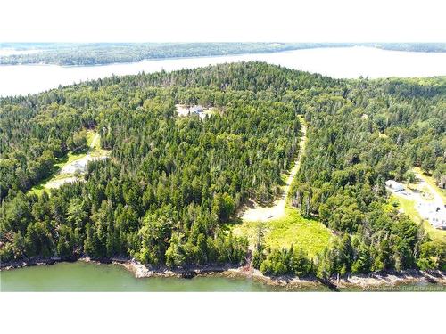 379 Hills Point Rd, Oak Bay, NB 