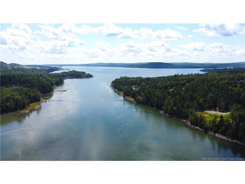 379 Hills Point Rd, Oak Bay, NB 