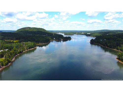 379 Hills Point Rd, Oak Bay, NB 