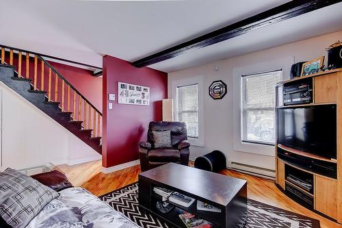 Living room - 62 Rue De Salaberry, Saint-Jean-Sur-Richelieu, QC - Indoor Photo Showing Living Room