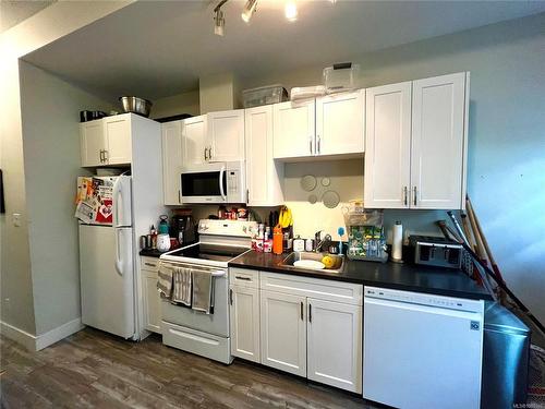 5705 Linley Valley Dr, Nanaimo, BC 