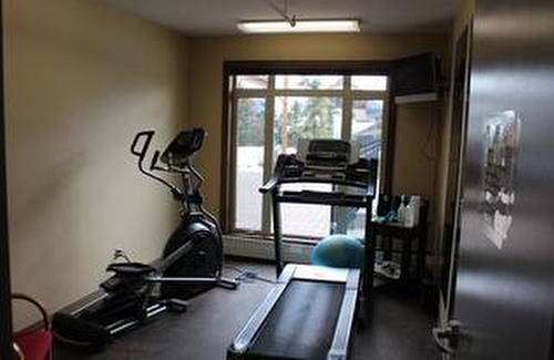 M2-A-1351 Gerry Sorensen Way, Kimberley, BC - Indoor Photo Showing Gym Room