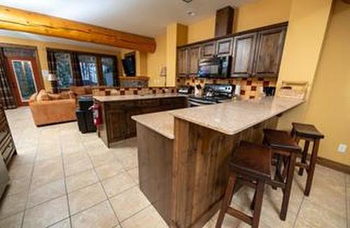 M2-A-1351 Gerry Sorensen Way, Kimberley, BC - Indoor Photo Showing Kitchen