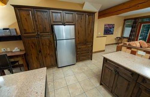 M2-A-1351 Gerry Sorensen Way, Kimberley, BC - Indoor Photo Showing Kitchen