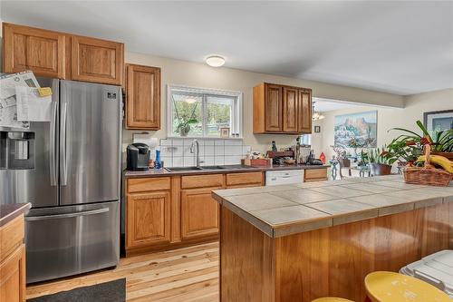 1167 Highway 3, Princeton, BC - Indoor Photo Showing Kitchen With Double Sink