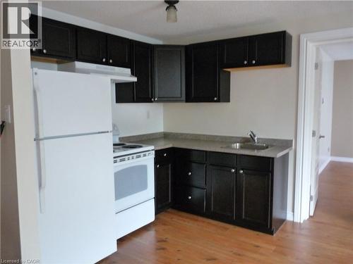 152 Homewood Avenue, Kitchener, ON 