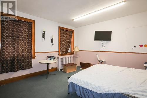 508-512 Queen St E, Sault Ste. Marie, ON 