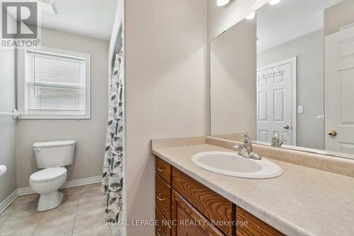 449 Barrington Court, Fort Erie (Ridgeway), ON - Indoor Photo Showing Bathroom