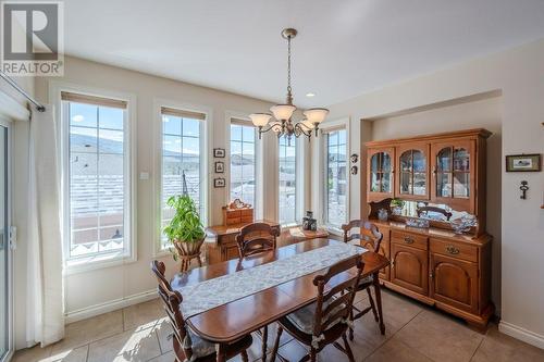 6905 Mountainview Drive, Oliver, BC - Indoor Photo Showing Dining Room
