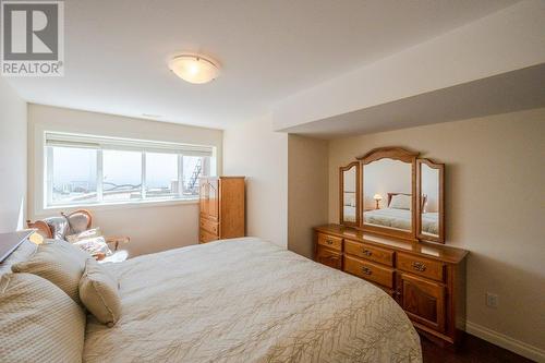6905 Mountainview Drive, Oliver, BC - Indoor Photo Showing Bedroom