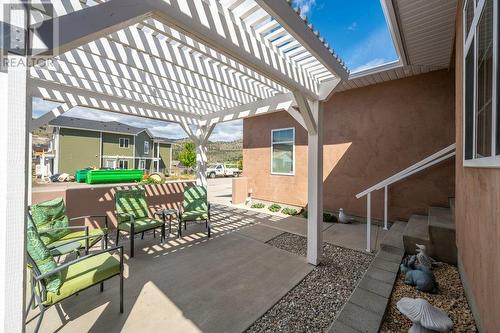 6905 Mountainview Drive, Oliver, BC - Outdoor With Exterior