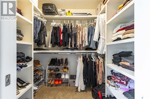 Estates Drive, Elk Ridge, SK - Indoor With Storage