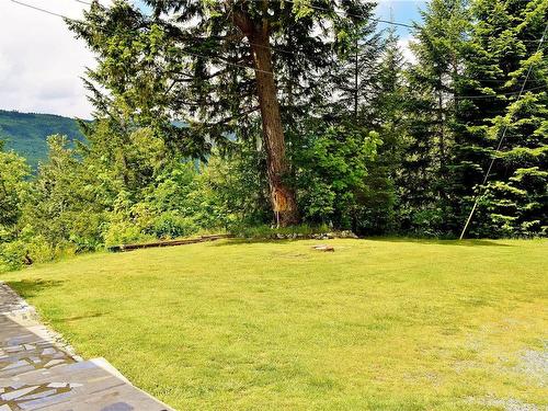 5982 Mayo Rd, Lake Cowichan, BC 