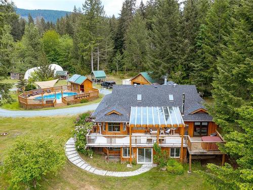 5982 Mayo Rd, Lake Cowichan, BC 