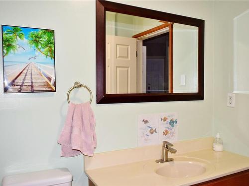 5982 Mayo Rd, Lake Cowichan, BC 