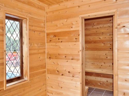 5982 Mayo Rd, Lake Cowichan, BC 