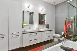 Ensuite bathroom - 