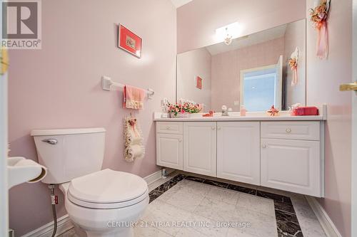 92 Springbrook Drive, Richmond Hill, ON - Indoor Photo Showing Bathroom